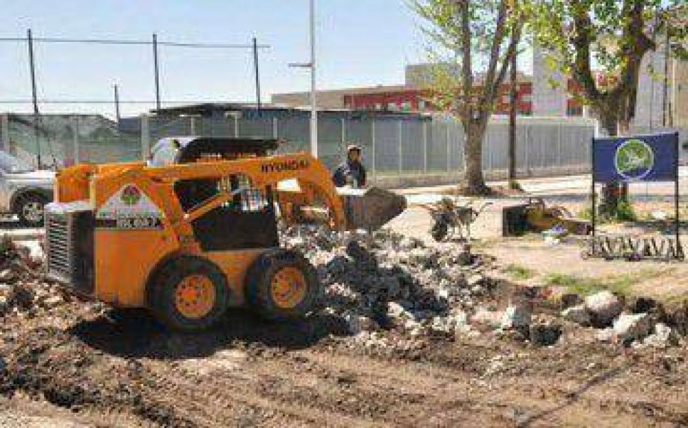 Trabajos de bacheo en Monte Grande