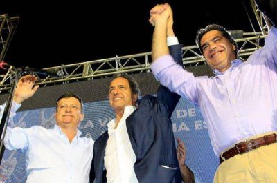 En teleconferencia con Daniel Scioli el PJ celebra el D�a de la Lealtad