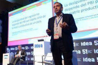 Empleo, educaci�n y empresas, otro eje de debates