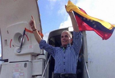En Venezuela, detuvieron a un l�der opositor apenas volvi� del exilio
