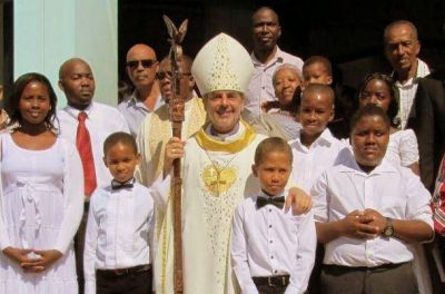 Obispo argentino en �frica pide desesperado oraciones por la lluvia