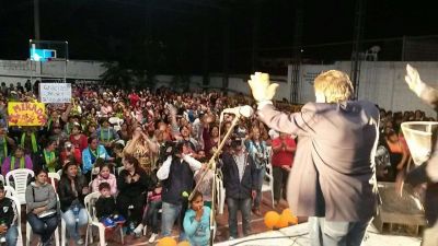Beder: �Esos hombres se dicen ambientalistas pero no lo son, son candidatos opositores�