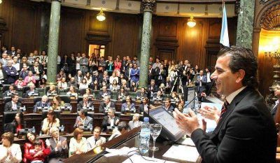 Ciudad: Crean el Observatorio Malvinas Argentinas
