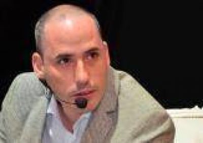 La Plata: Mediante una carta, 