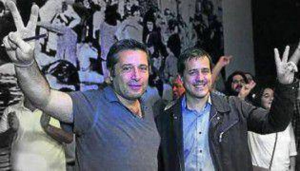 El PJ porte�o festeja el D�a de la Lealtad en Parque Centenario