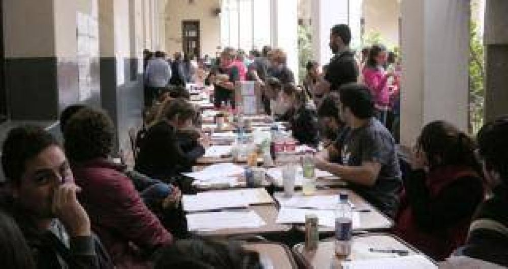 A partir de este s�bado rige la prohibici�n para difundir encuestas y pron�sticos electorales