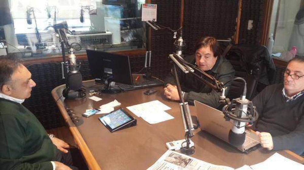 Iriart dijo que declarar�n personas no gratas a los autores de los destrozos y que �Scioli ser�a el mejor presidente para Mar del Plata�