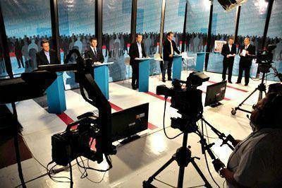 Los candidatos salen en busca de los indecisos