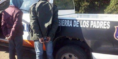 Le arrojaron gas pimienta a un taxista para robarle la billetera