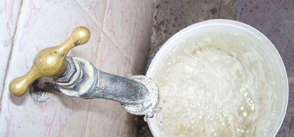 Cortes de agua en Brown y Echeverr�a