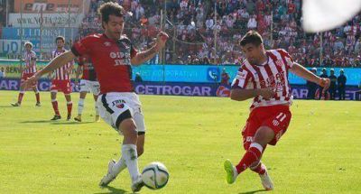 Uni�n, clasificado en la Liguilla, visita a Defensa