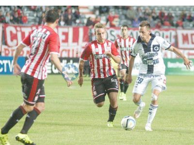 QAC: No lo supo sostener y perdi� el invicto