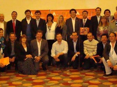 Tres Arroyos se sum� al lanzamiento formal del COPROTUR