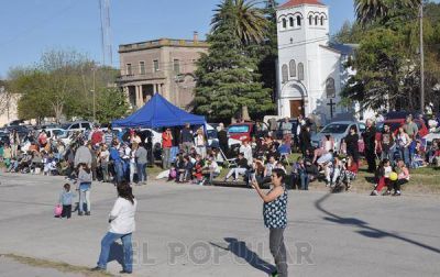 Sierras Bayas festej� sus 136 a�os