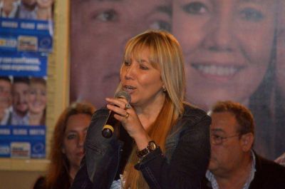 �Desde la integraci�n podemos construir un Mercosur potente que nos permita buscar alternativas para los 75 municipios de Misiones�, dijo Britto