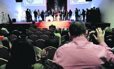 Diputados evangelistas priorizan su fe a la Constituci�n