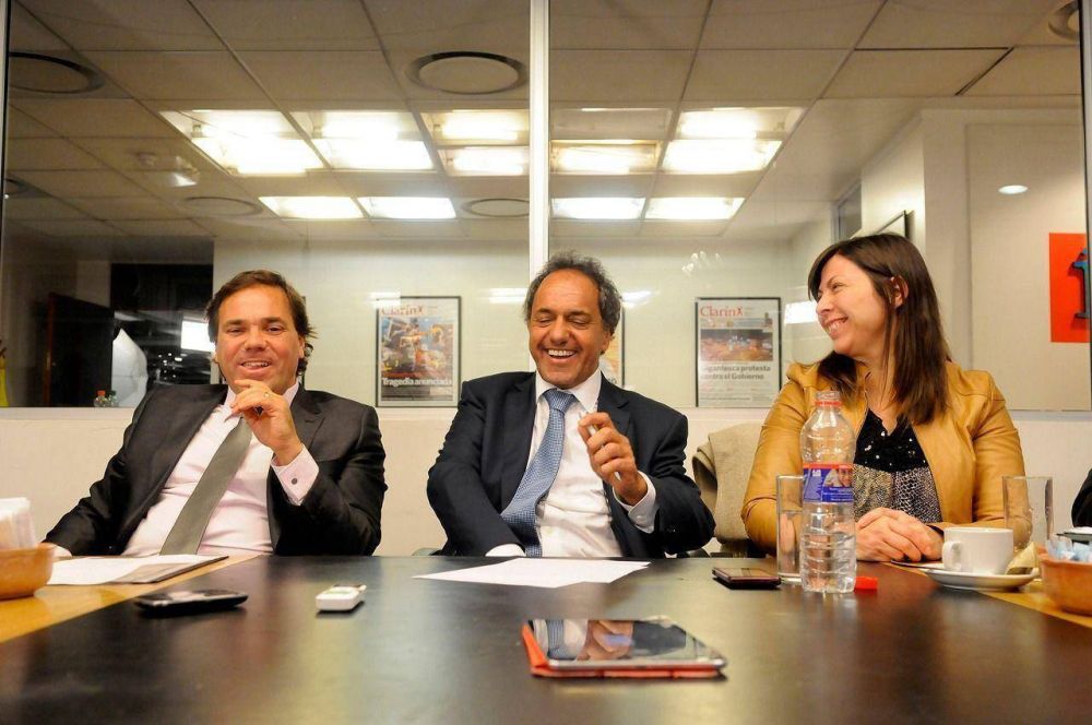 Scioli fue a Clar�n a pedir el voto por el Frente para la Victoria