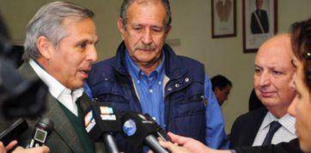 Jorge Sapag define si asiste a la Ofephi