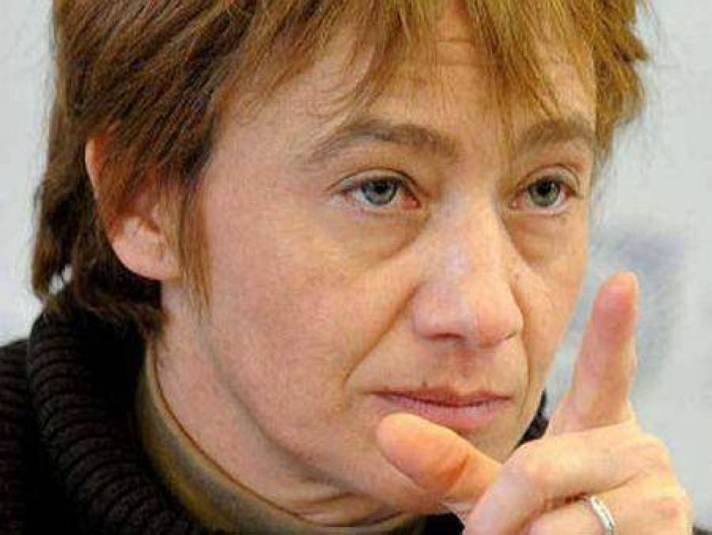 �La Legislatura est� priorizando temas de su inter�s y no los de la comunidad�