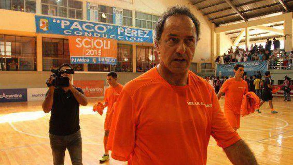 Scioli se 
