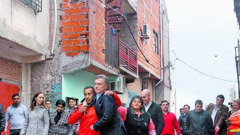 Junto a Margarita Barrientos, Mauricio Macri prometi� pobreza cero