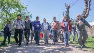 Hern�n Sabbatella sigue su recorrida por los barrios