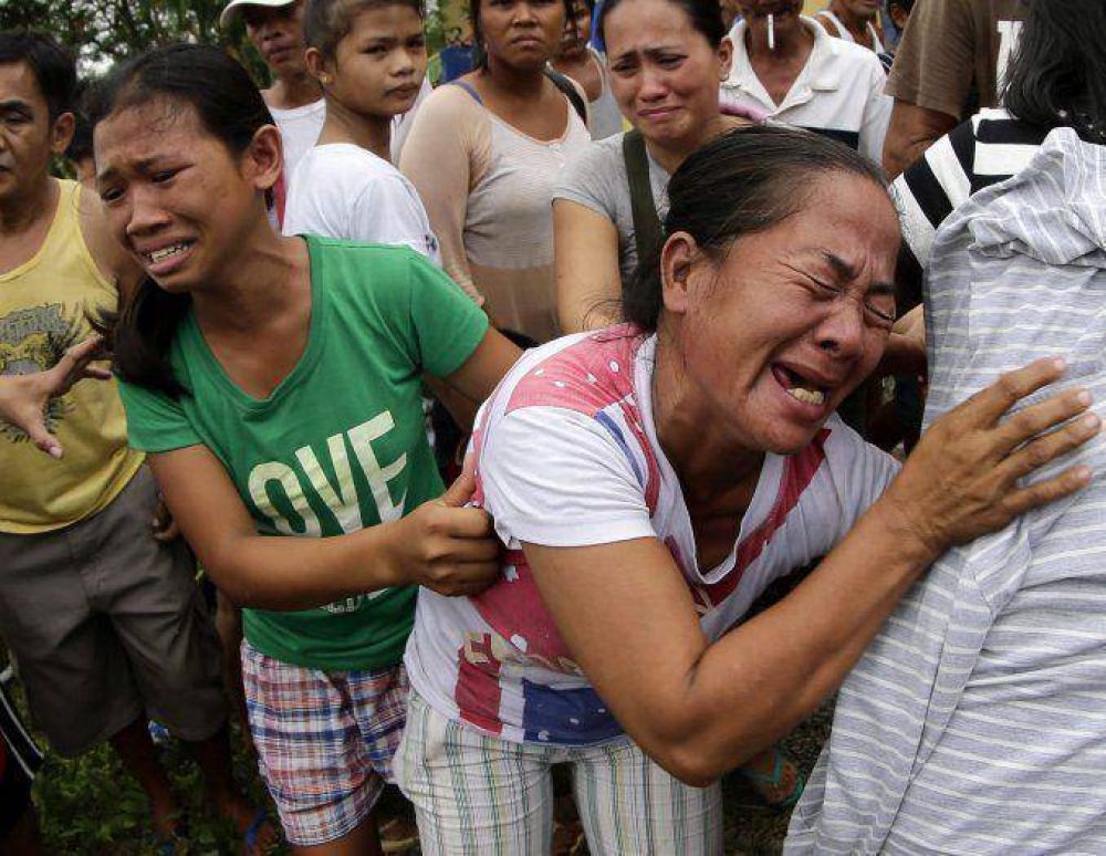 Al menos 17 muertos y casi 300 mil afectados por el hurac�n Koppu en Filipinas