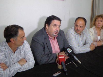 Para el massista Iaies, �el populismo educativo no funciona�