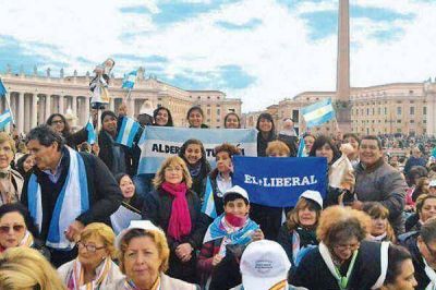Santiague�os estuvieron en la misa del domingo