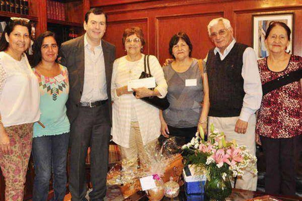 Agradecen al senador Zamora por transferencia del predio