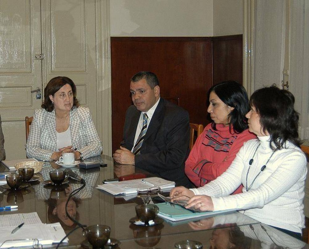 Vecinos de Luj�n podr�n escriturar sus casas
