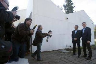 Macri convoca a Cano para integrar su gabinete