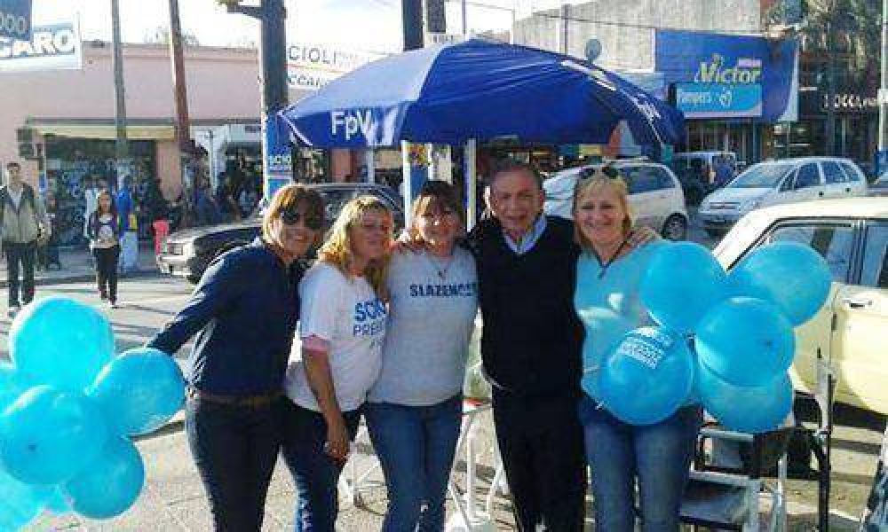 Los candidatos gastan suela en las �ltimas horas