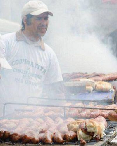 Choripaneros: �forman parte de la campa�a pol�tica?