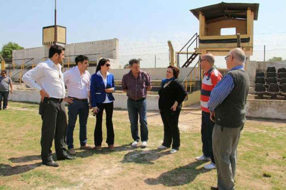 Peppo asegur� que apoyar� el desarrollo del deporte en General Pinedo