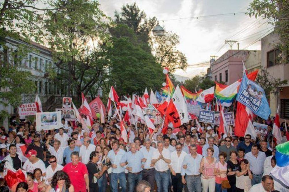 EL FRENTE CAMBIA JUJUY REALIZ EL CIERRE DE UNA INTENSA CAMPAA ELECTORAL	