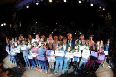 Florencio Randazzo presente en la distinci�n a j�venes destacados