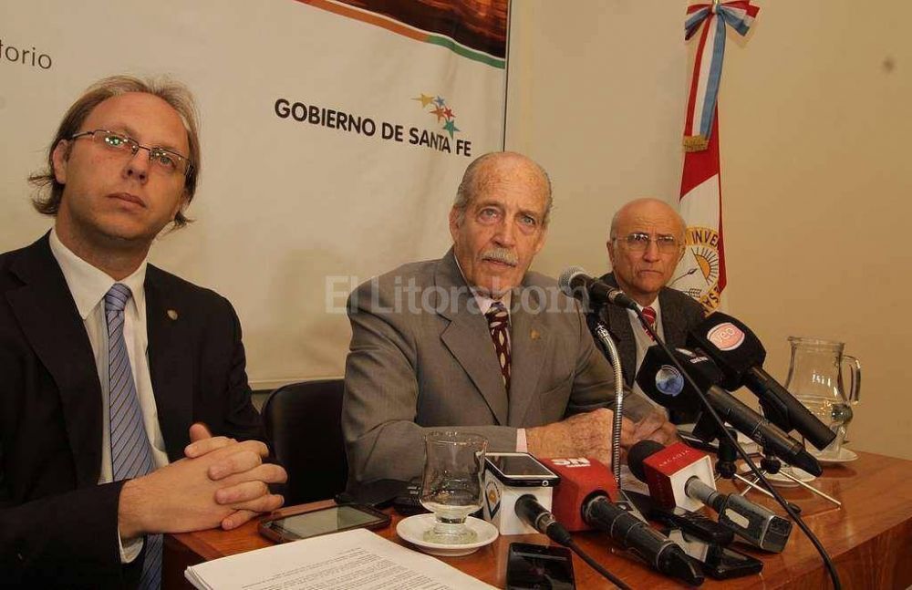 Media sanci�n para que el Ejecutivo se endeude en $ 2.000 millones