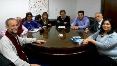 Piden que se cumpla un control de matriculaci�n de profesionales