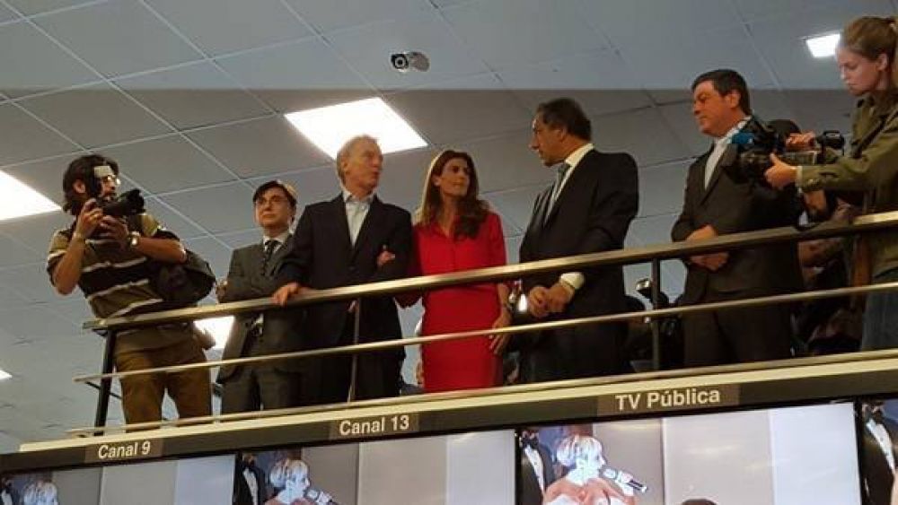 Macri y Scioli se mostraron juntos en un evento