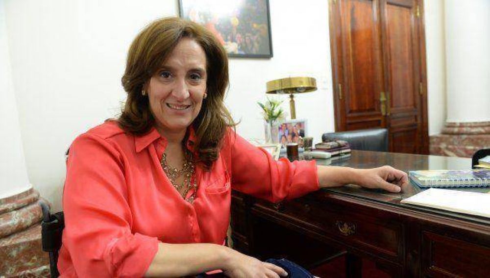 Michetti se ri� de su ca�da durante el cierre de campa�a