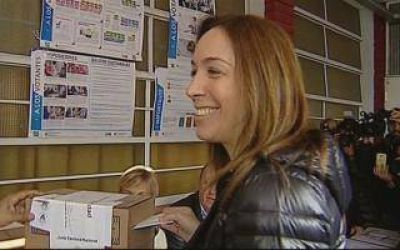 Elecciones 2015: Vot� Mar�a Eugenia Vidal en Castelar