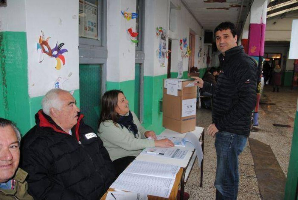Abad: �El cambio llega porque hemos sabido construir una herramienta donde todos tienen lugar�