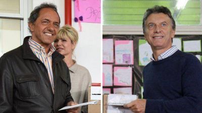 Daniel Scioli y Mauricio Macri competir�n en el primer ballotage presidencial de la historia argentina