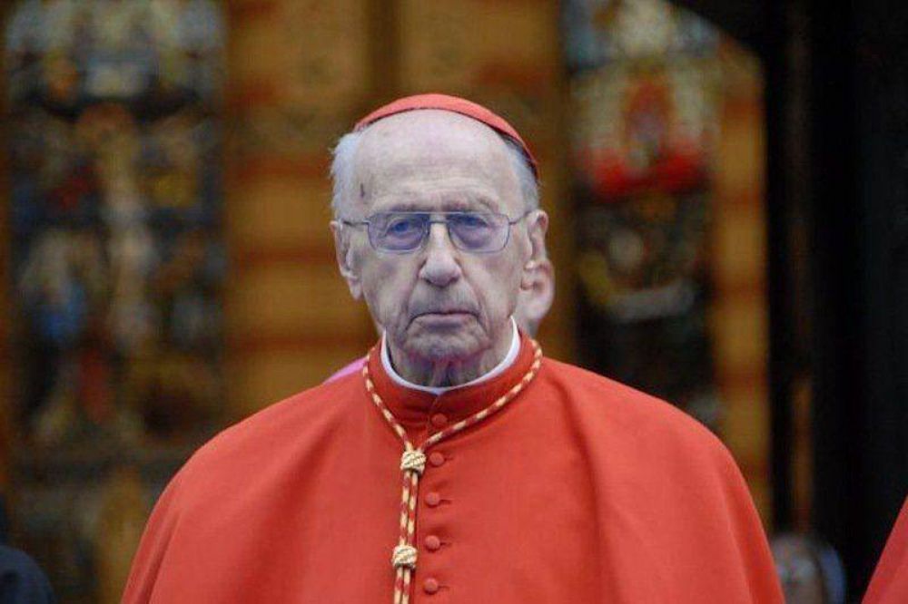 El Papa visita al cardenal Etchegaray en el hospital