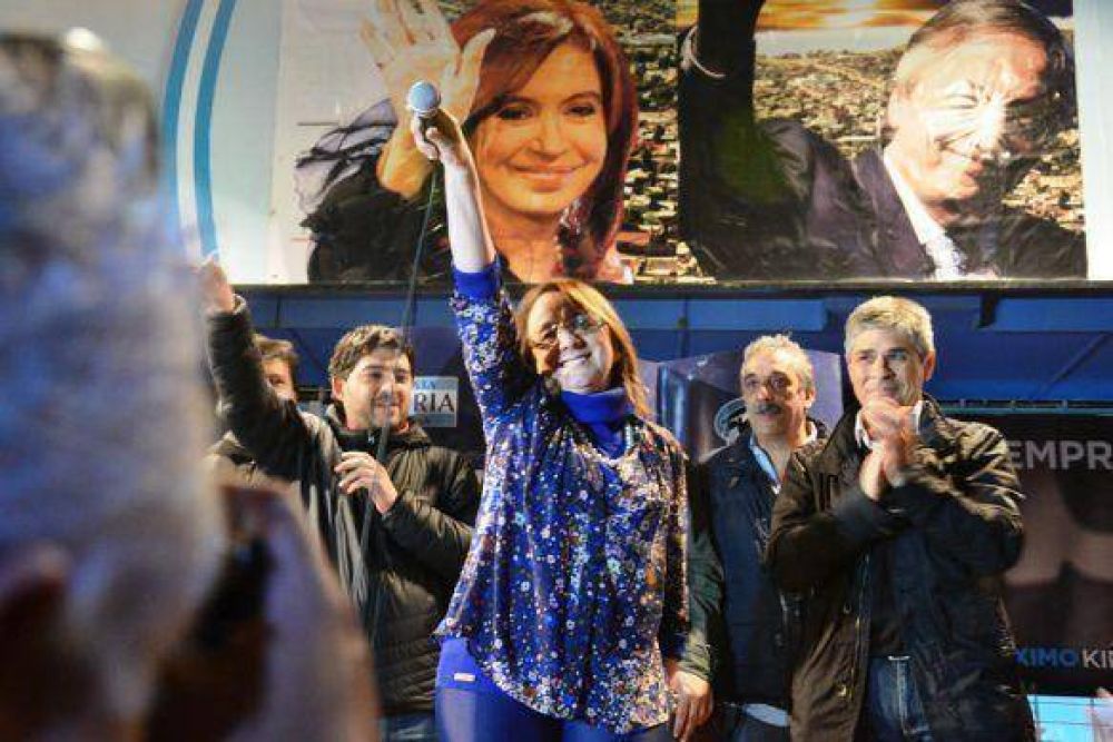 Alicia Kirchner se proclam gobernadora de Santa Cruz