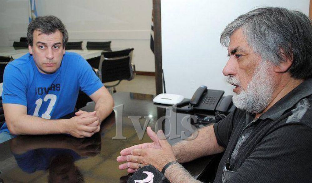 �Ya comenz� el traspaso de mando? Prades visit� a C�rdoba para saber estado del municipio