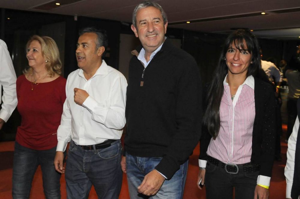 Verasay y Cousinet: al Congreso de la mano de Cobos
