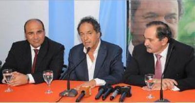 Scioli perdió más de 45.000 votos en Tucumán
