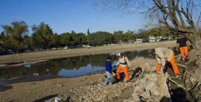 Sacaron 15 camiones de basura del Lago San Miguel